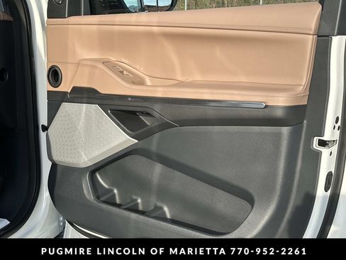 New 2026 Lincoln Navigator L Black Label AWD/4WD image 33