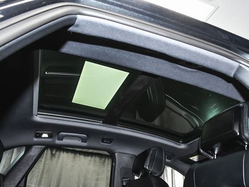 Used 2024 Porsche Macan image 55