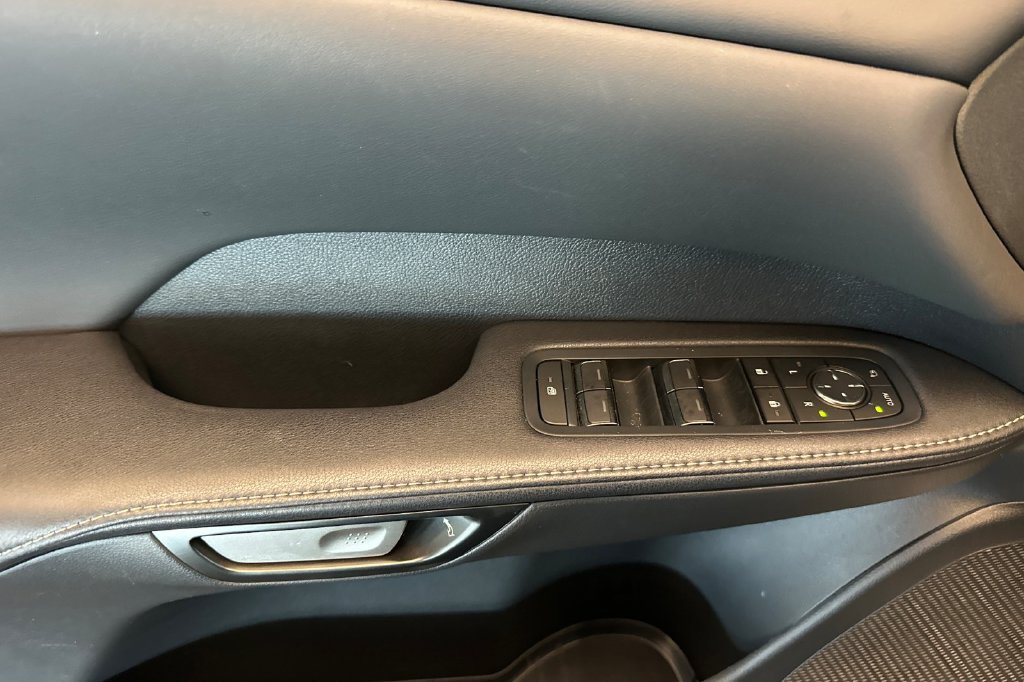 Certified 2025 Lexus RX 350 FWD w/ Accessory Package image 11