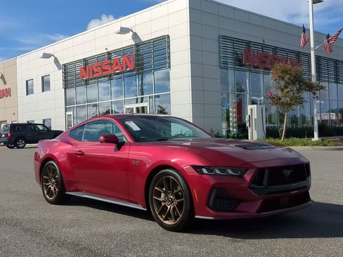 Used 2025 Ford Mustang GT Premium image 2