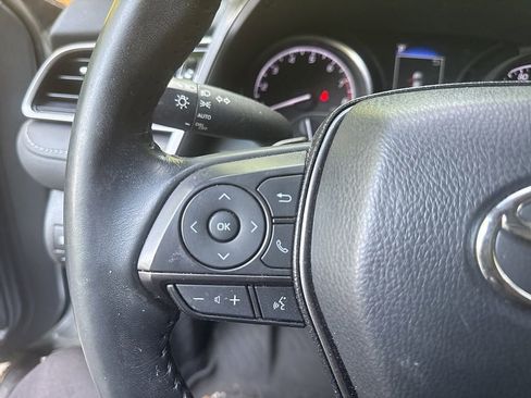 Used 2023 Toyota Camry SE FWD image 10