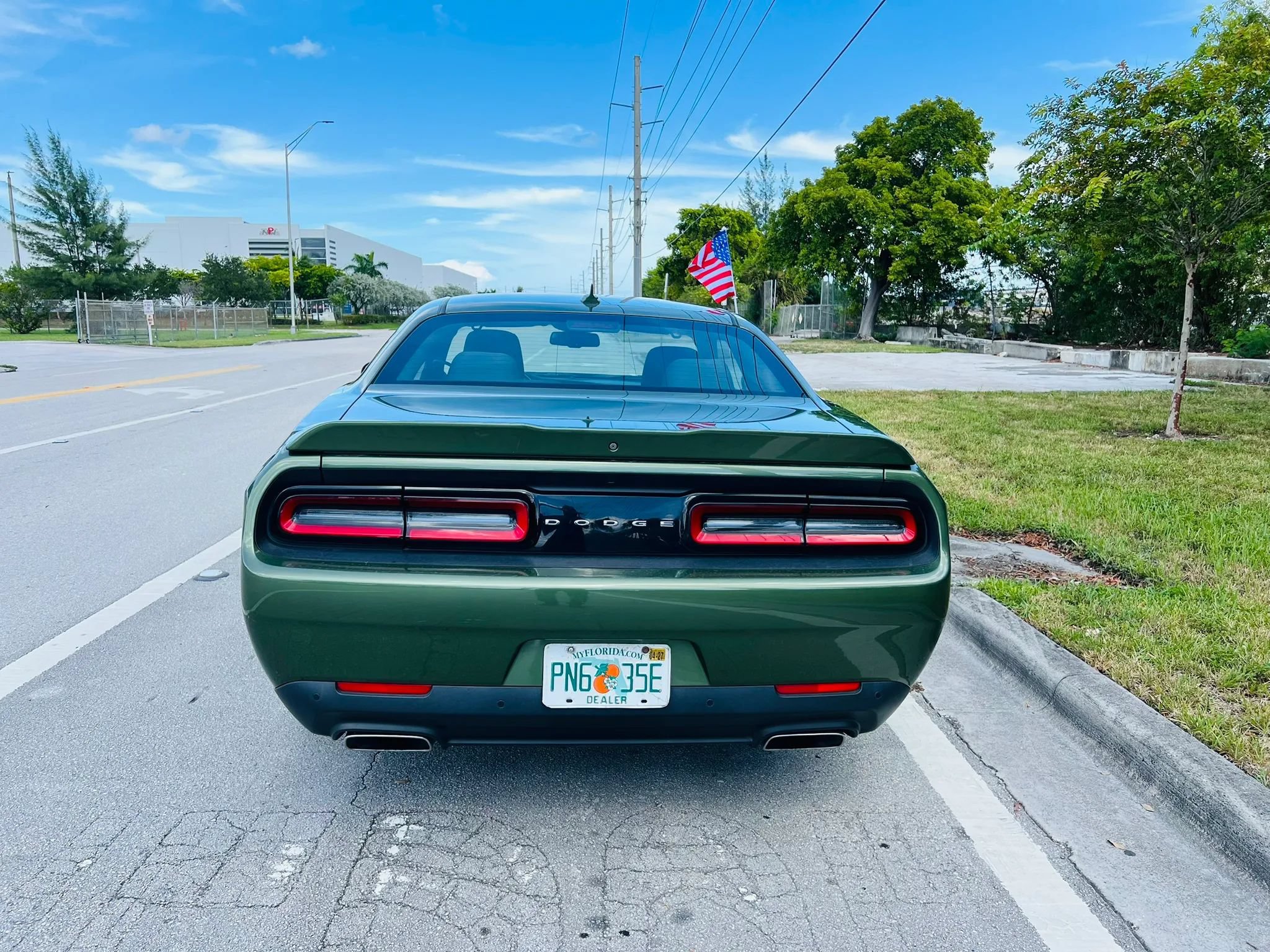 Used 2019 Dodge Challenger R/T RWD image 4