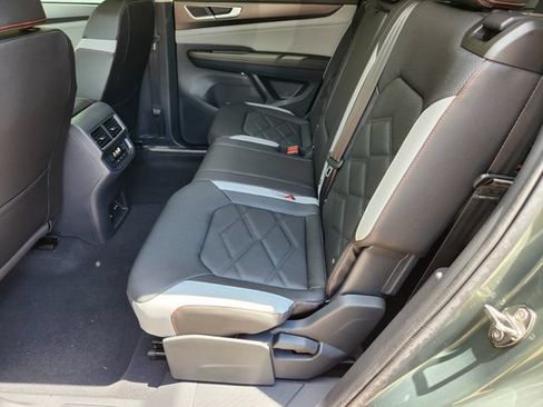 New 2026 Volkswagen Atlas Peak Edition AWD/4WD image 28