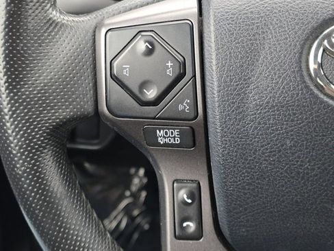 Used 2017 Toyota Tacoma TRD Sport image 16