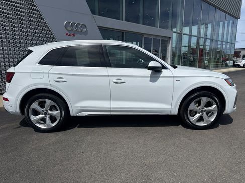 Used 2024 Audi Q5 2.0T Premium Plus AWD/4WD image 2