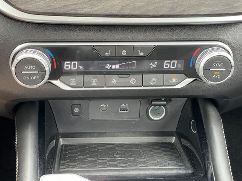 Used 2023 Nissan Altima 2.5 SL AWD/4WD image 27