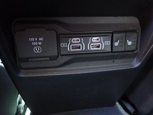 Used 2023 Jeep Grand Cherokee 4WD 4xe w/ Luxury Tech Group II image 7