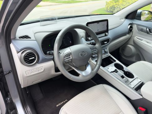 Used 2021 Hyundai Kona Ultimate w/ Cargo Package FWD image 25