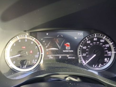 Used 2023 Toyota Highlander XLE FWD image 17