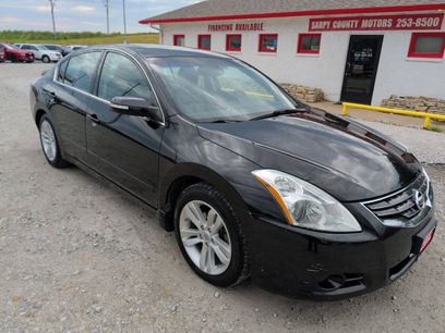 Used 2011 Nissan Altima 3.5 SR w/ 3.5SR Premium Pkg