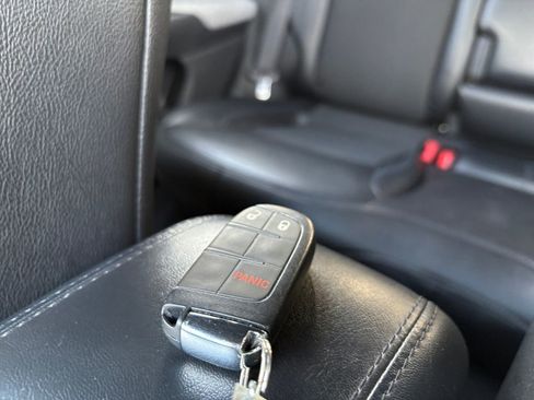 Used 2024 Jeep Compass Latitude image 26