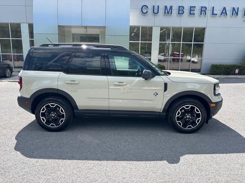 Used 2025 Ford Bronco Sport Outer Banks AWD/4WD image 4