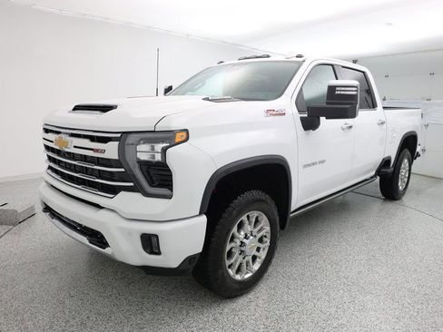 Used 2024 Chevrolet Silverado 3500 LTZ w/ LTZ Plus Package image 1