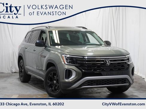 Certified 2026 Volkswagen Atlas Peak Edition AWD/4WD image 1
