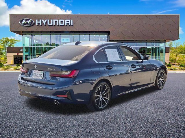 Used 2022 BMW 330e RWD image 8