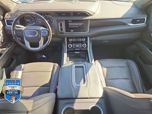 Certified 2021 GMC Yukon Denali w/ Denali Ultimate Package RWD image 16