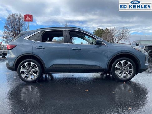 Used 2024 Ford Escape Platinum image 27