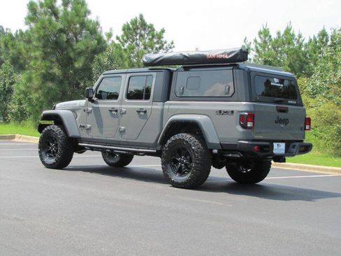 Used 2021 Jeep Gladiator Sport AWD/4WD image 7