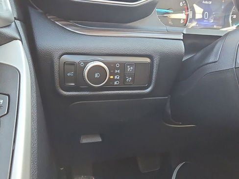 Certified 2022 Ford Explorer Limited w/ Limited Technology Package image 23