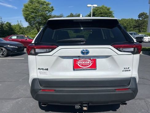 Used 2023 Toyota RAV4 XLE Premium AWD/4WD image 6