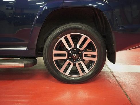 Used 2019 Toyota 4Runner SR5 image 36