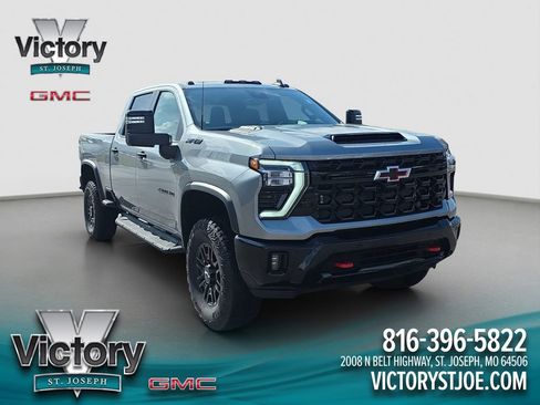 Used 2026 Chevrolet Silverado 2500 ZR2 w/ LPO, Dark Essentials Package image 1