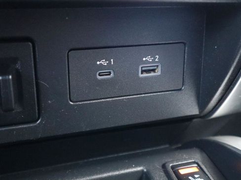 Used 2021 Nissan Titan SV w/ SV Convenience Package image 94