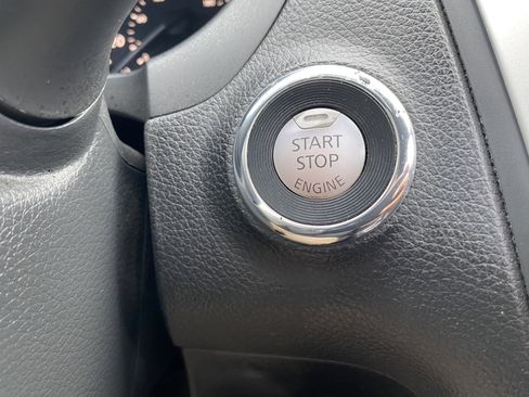 Used 2017 Nissan Altima 2.5 SR w/ Midnight Edition Package image 23