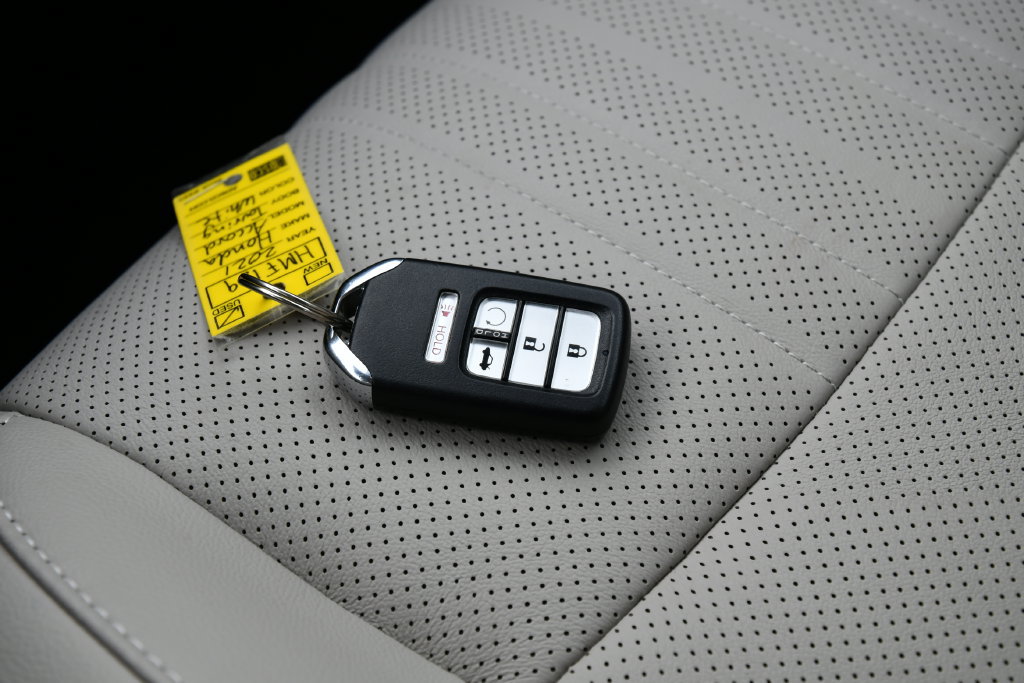 Used 2021 Honda Accord Touring image 19