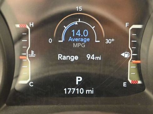 Used 2025 Jeep Gladiator Rubicon w/ Convenience Group AWD/4WD image 4