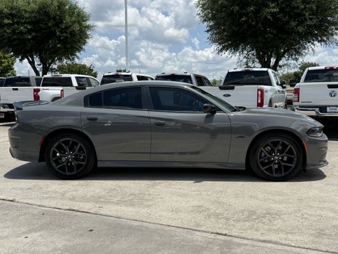 Used 2023 Dodge Charger R/T w/ Blacktop Package RWD image 3