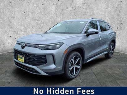 New 2025 Volkswagen Tiguan SE