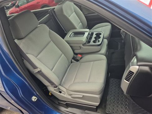 Used 2017 Chevrolet Silverado 1500 LT w/ LT Convenience Package image 17