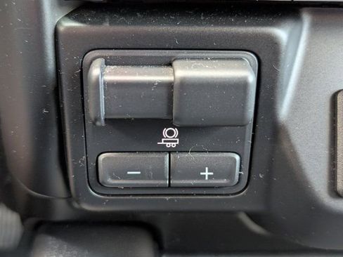 Used 2021 GMC Sierra 1500 SLT w/ SLT Premium Package AWD/4WD image 22