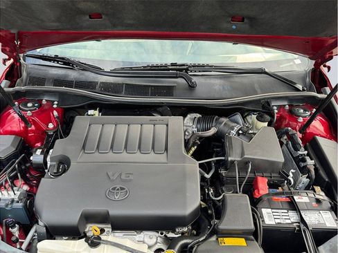 Used 2015 Toyota Camry XLE w/ Advanced Technology Package image 8