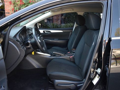 Used 2019 Nissan Sentra S image 7