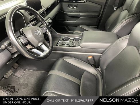 Used 2024 Honda Pilot Touring image 17
