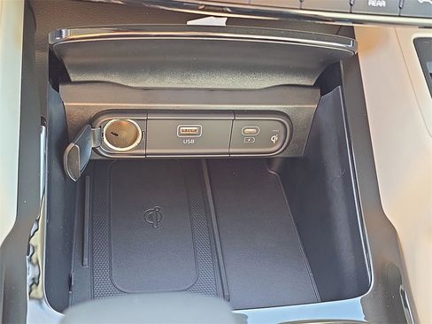 New 2025 Kia Telluride S image 29