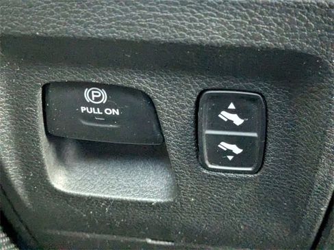 Used 2019 RAM 1500 Big Horn image 29