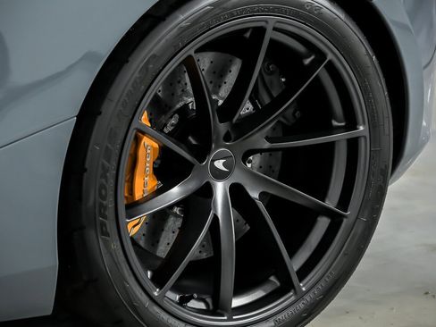 Used 2023 McLaren 720S Spider RWD image 21