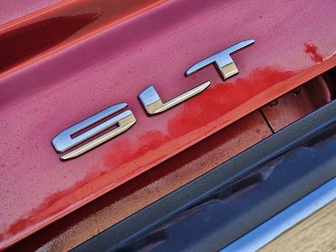 New 2026 GMC Sierra 3500 SLT w/ SLT Convenience Package image 8