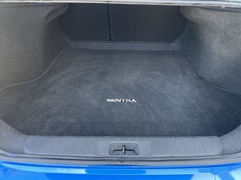 Used 2025 Nissan Sentra SR FWD image 29