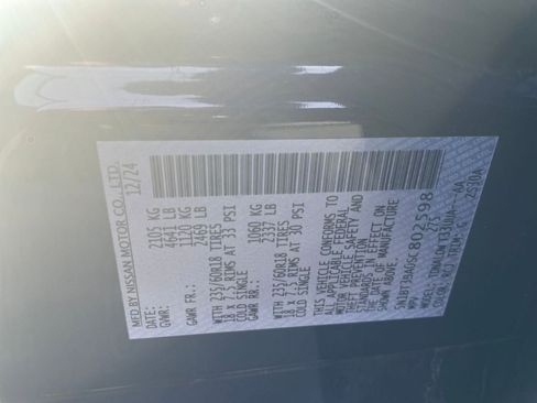 Used 2025 Nissan Rogue SV image 24