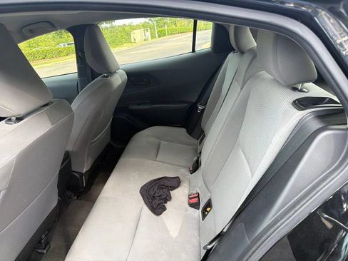 Used 2024 Toyota Prius LE FWD image 10