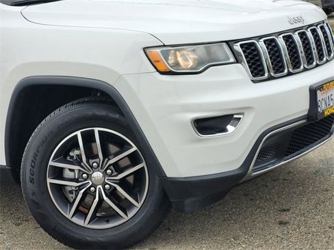 Used 2018 Jeep Grand Cherokee Limited w/ Trailer Tow Group IV image 9