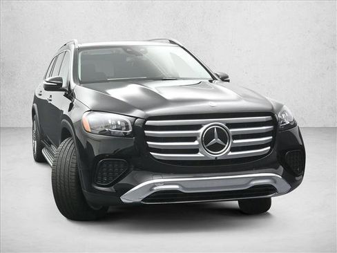 Certified 2026 Mercedes-Benz GLS 450 4MATIC image 3
