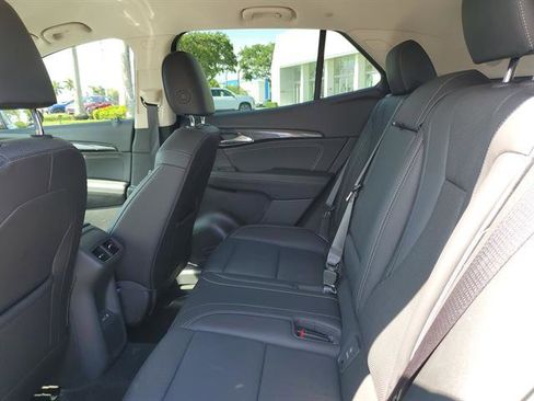 Used 2023 Buick Envision Essence FWD image 33