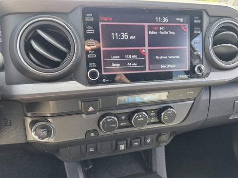 Used 2023 Toyota Tacoma TRD Sport image 18