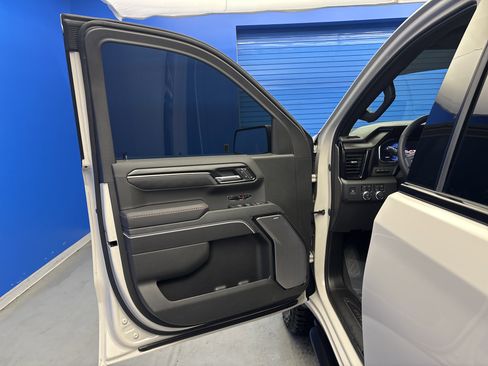 Used 2026 GMC Sierra 1500 AT4X w/ LPO, Black Badging Package image 9