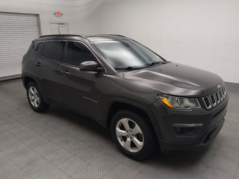 Used 2018 Jeep Compass Latitude w/ Popular Equipment Group AWD/4WD image 11